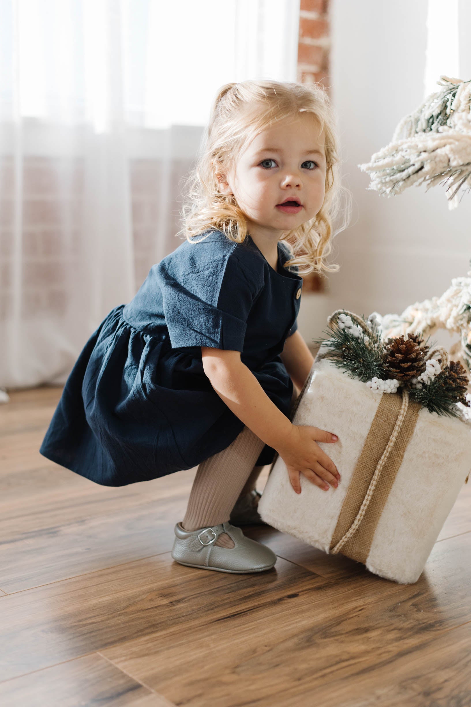 The Perfect Gift for Your Little One: Ideas for Every Age from 0 to 1