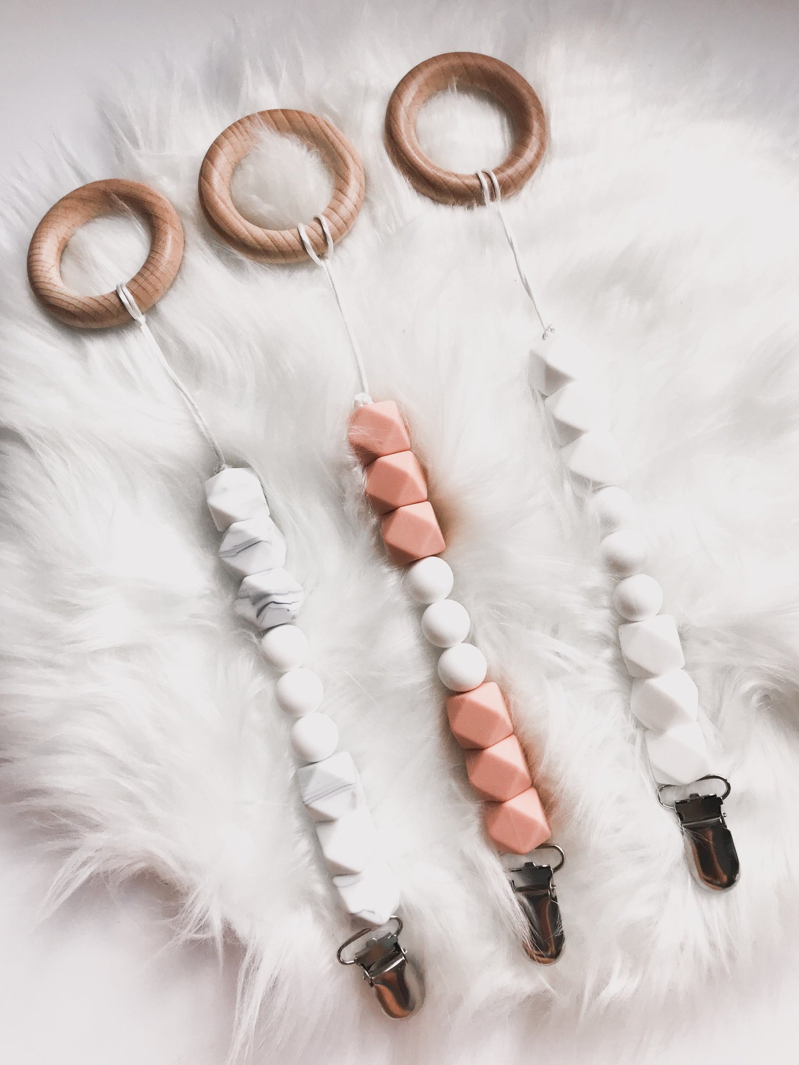 Pearl Pacifier Clip Babe Basics